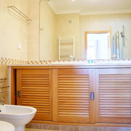 The Lazy Sunbathers, Del Rei, Obidos, B11 Apartamento *