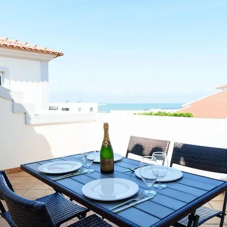 The Lazy Sunbathers, Del Rei, Obidos, B11